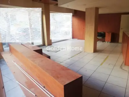 Store 83m<sup>2</sup> for sale photo 6