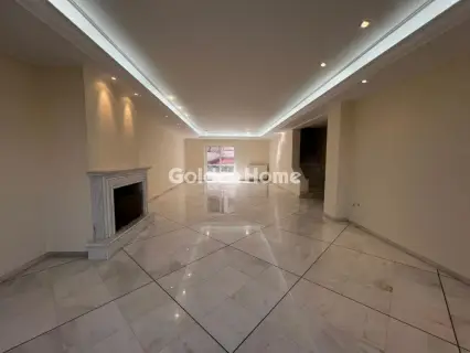 复式公寓 221m<sup>2</sup> for rent photo 1