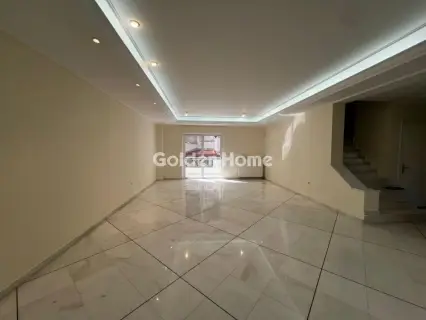 复式公寓 221m<sup>2</sup> for rent photo 5396482