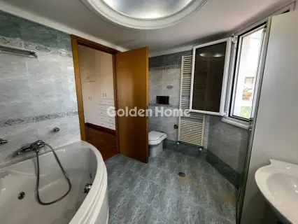 复式公寓 221m<sup>2</sup> for rent photo 5396503