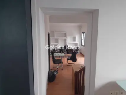 Office 200m<sup>2</sup> for rent photo 2