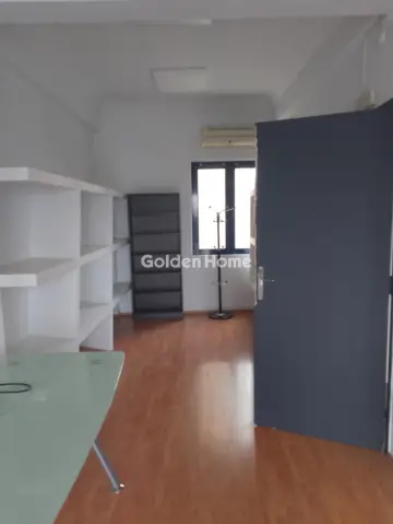 Office 200m<sup>2</sup> for rent photo 4