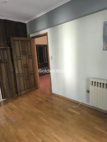 Floor Apartment 210m<sup>2</sup> for rent photo 16