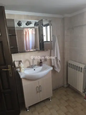 Floor Apartment 210m<sup>2</sup> for rent photo 21