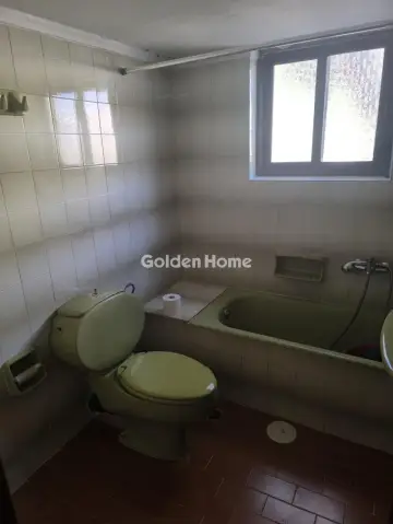 Floor Apartment 210m<sup>2</sup> for rent photo 24