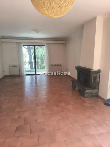 Floor Apartment 210m<sup>2</sup> for rent photo 1