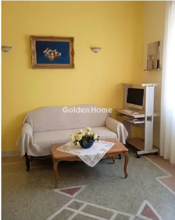 建物 180m<sup>2</sup> for sale photo 5386447