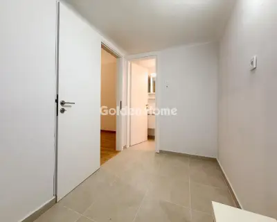 Office 140m<sup>2</sup> for rent photo 19