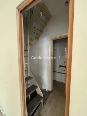 Store 136m<sup>2</sup> for rent photo 5386516