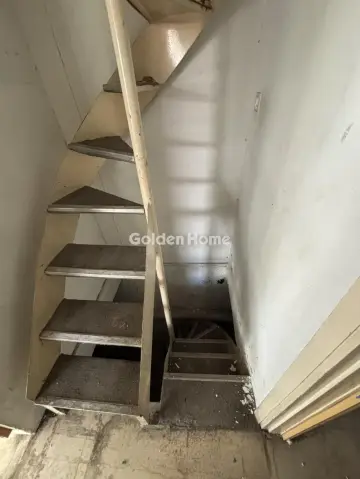 Store 136m<sup>2</sup> for rent photo 5386525