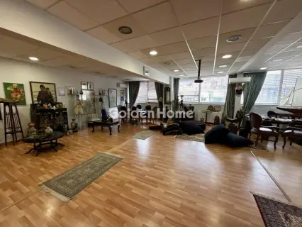 Office 105m<sup>2</sup> for rent photo 3