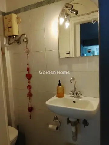 Store 42m<sup>2</sup> for rent photo 6