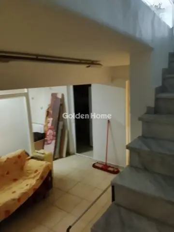 Store 42m<sup>2</sup> for rent photo 12