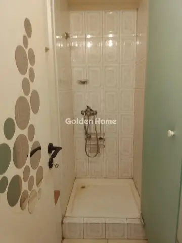 Store 42m<sup>2</sup> for rent photo 16