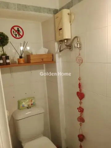 Store 42m<sup>2</sup> for rent photo 8