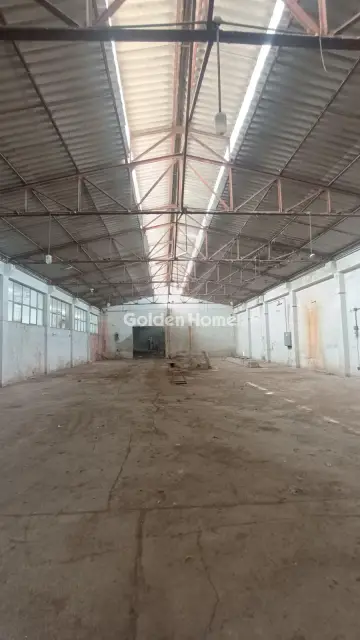 Industrial 2200m<sup>2</sup> for rent photo 5383173