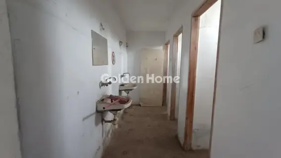 Industrial 2200m<sup>2</sup> for rent photo 5383181