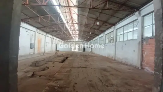 Industrial 2200m<sup>2</sup> for rent photo 5383177