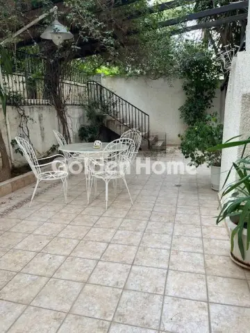 Floor Maisonette 120m<sup>2</sup> for rent photo 12