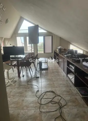 Independent Maisonette 260m<sup>2</sup> for rent photo 8