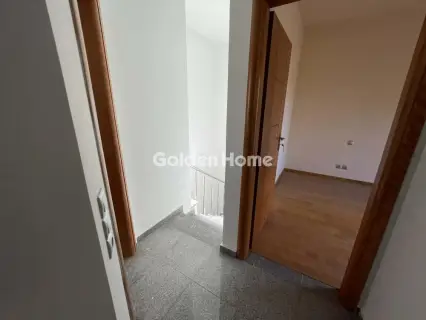 Maisonette Attached 210m<sup>2</sup> for sale photo 9