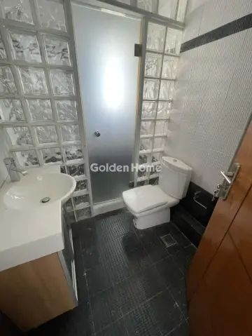 Maisonette Attached 210m<sup>2</sup> for sale photo 13