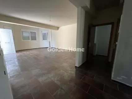 Maisonette Attached 210m<sup>2</sup> for sale photo 17