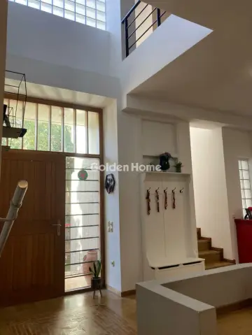 独立复式小屋 210m<sup>2</sup> for rent photo 5405318