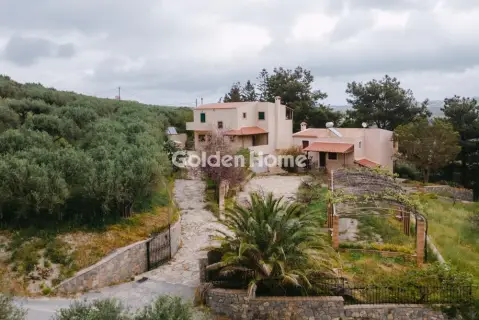 Συγκρ. Κατοικιών 270τ.μ. προς πώληση φωτογραφία 1