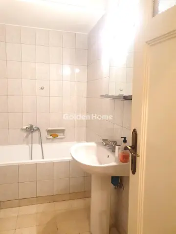 Office 105m<sup>2</sup> for rent photo 4