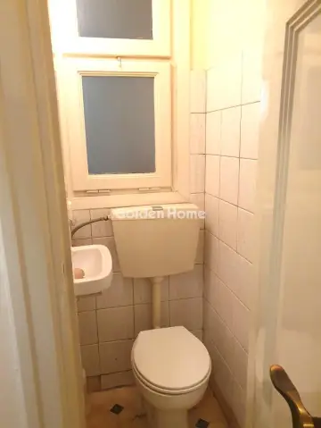 Office 105m<sup>2</sup> for rent photo 5