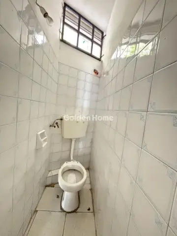 Store 44m<sup>2</sup> for rent photo 6