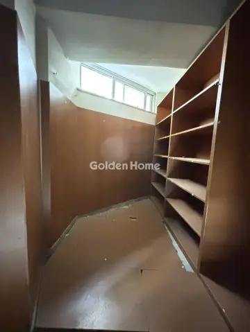 Store 44m<sup>2</sup> for rent photo 10