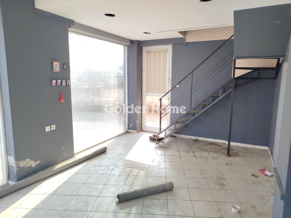 Store 84m<sup>2</sup> for sale display photo