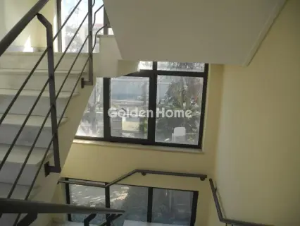 Independent Building 1165m<sup>2</sup> for sale photo 2