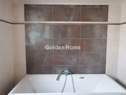 House 300m<sup>2</sup> for sale photo 18