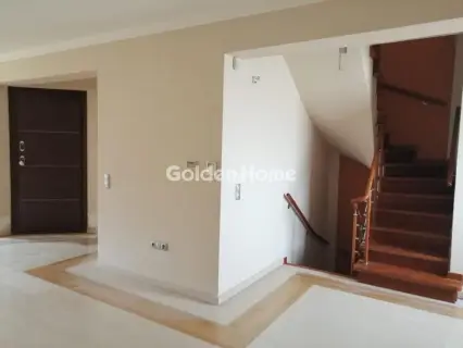 House 300m<sup>2</sup> for sale photo 8