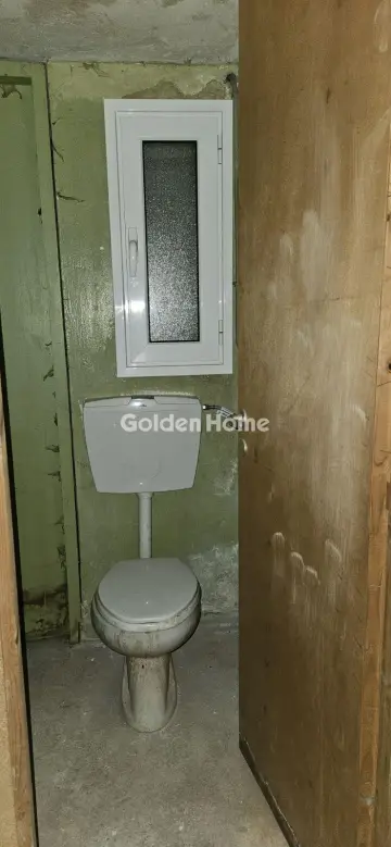 Store 130m<sup>2</sup> for rent photo 11