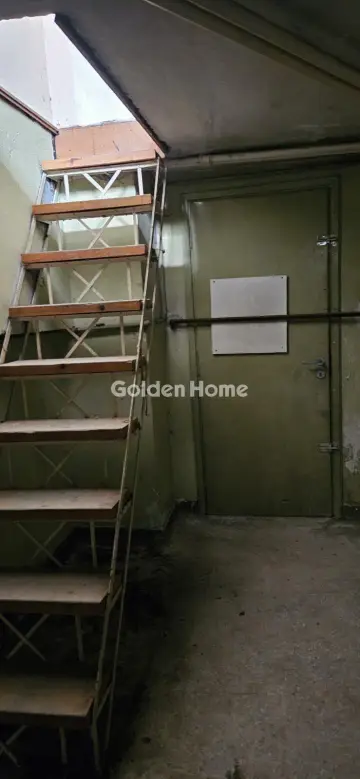 Store 130m<sup>2</sup> for rent photo 14