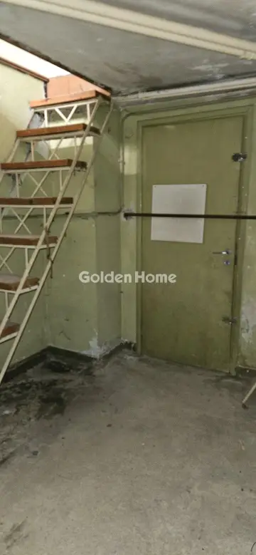 Store 130m<sup>2</sup> for rent photo 9