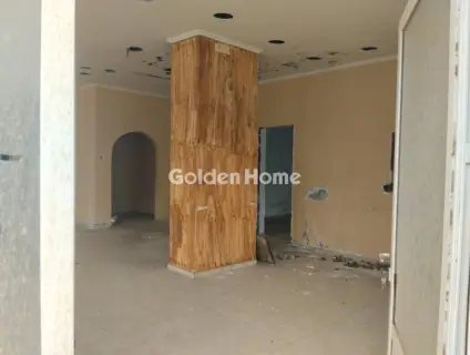 店铺 300m<sup>2</sup> for sale photo 3