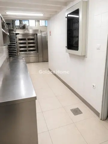 店铺 140m<sup>2</sup> for sale photo 3