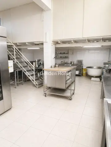 店铺 140m<sup>2</sup> for sale photo 5