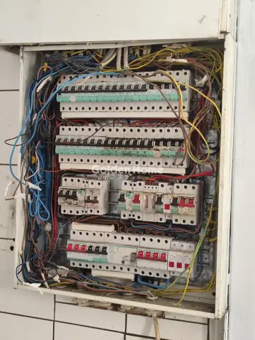 Store 150m<sup>2</sup> for rent photo 19