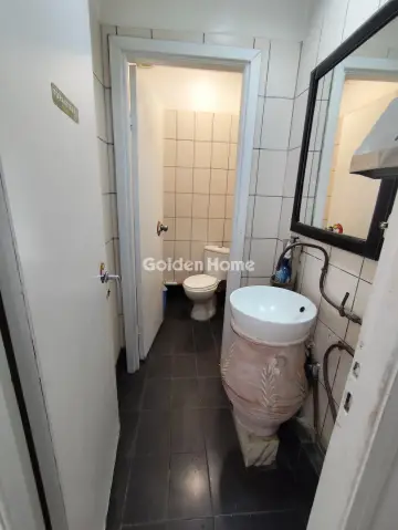 Store 150m<sup>2</sup> for rent photo 13