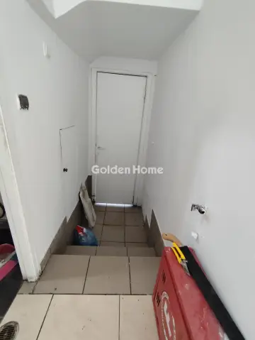 Store 150m<sup>2</sup> for rent photo 16