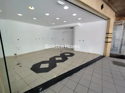 Store 150m<sup>2</sup> for rent photo 1