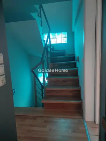 Independent Maisonette 283m<sup>2</sup> for sale photo 5397870