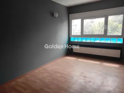 Independent Maisonette 283m<sup>2</sup> for sale photo 5397879