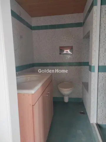 Independent Maisonette 283m<sup>2</sup> for sale photo 5397902